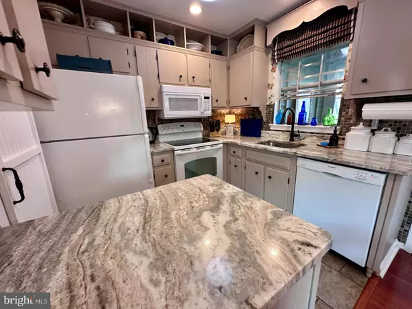 6 PICARDY PL, Southampton, NJ 08088