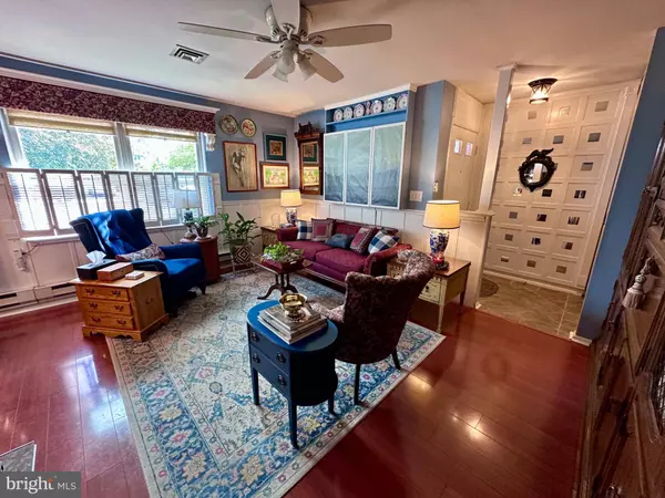 6 PICARDY PL, Southampton, NJ 08088