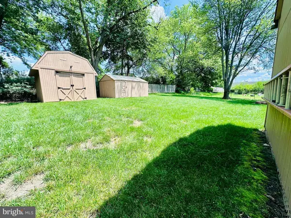 654 GLASSBORO RD, Williamstown, NJ 08094