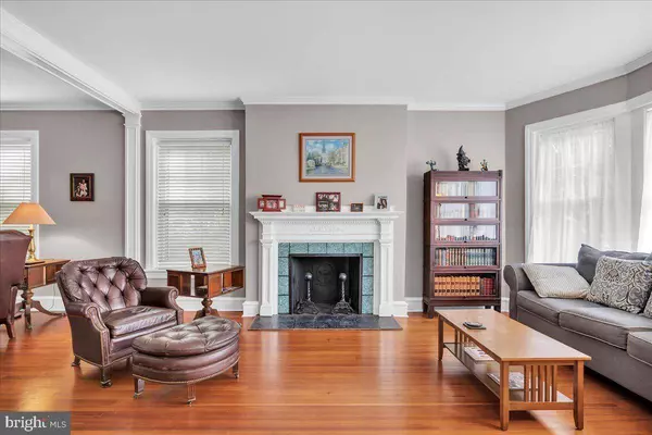 22 N DAVIS ST, Woodbury, NJ 08096