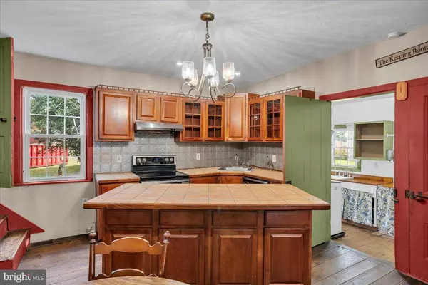 76 WHIG LANE RD, Monroeville, NJ 08343