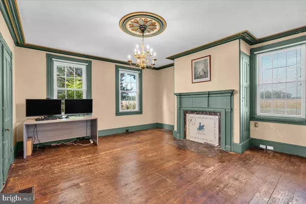 76 WHIG LANE RD, Monroeville, NJ 08343