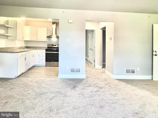 200 BARKER AVE, Sharon Hill, PA 19079