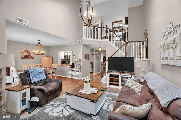 360 LAKE SIDE DR, Swedesboro, NJ 08085