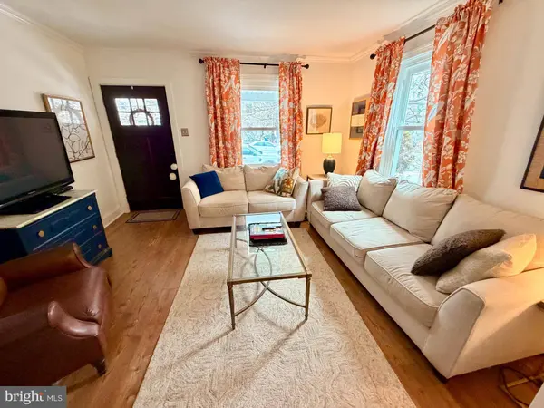 35 E HENDRICKSON AVE, Morrisville, PA 19067