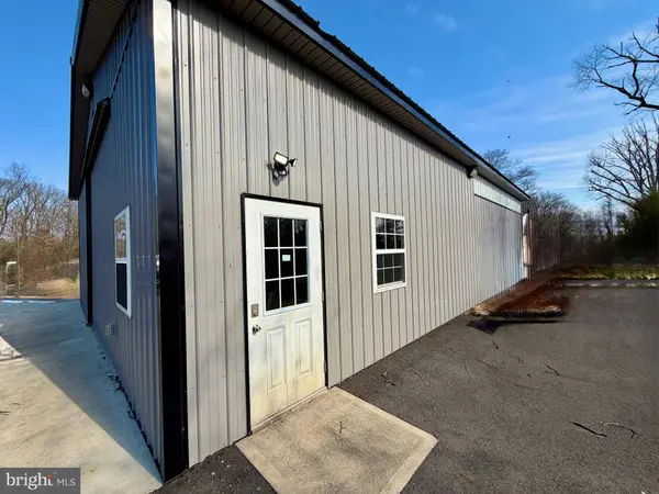 2585 S BLACK HORSE PIKE, Williamstown, NJ 08094