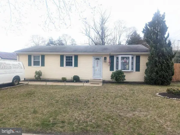 2 DEL SORDO DR, Sicklerville, NJ 08081