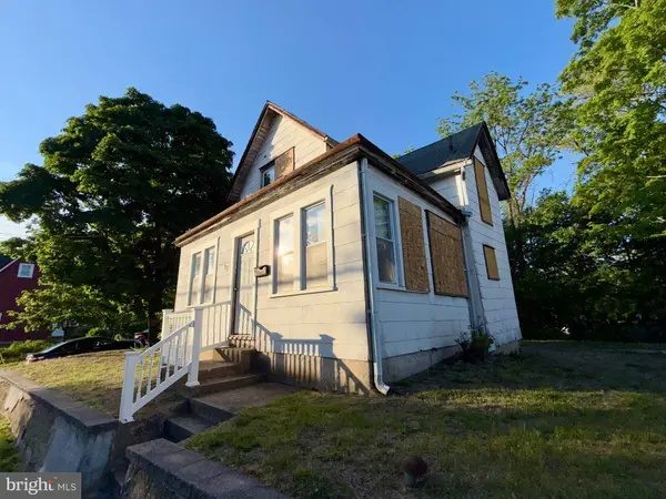 215 BERLIN RD, Clementon, NJ 08021