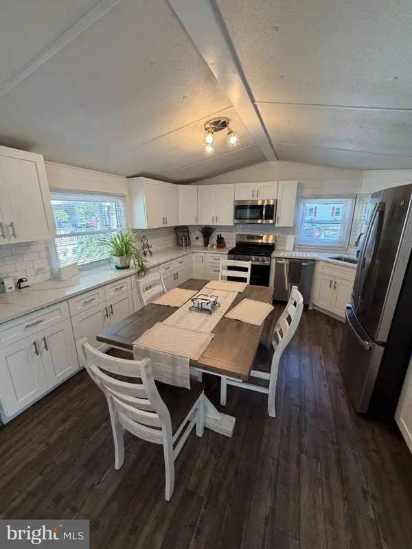50 HAZELTOP DR, Sicklerville, NJ 08081