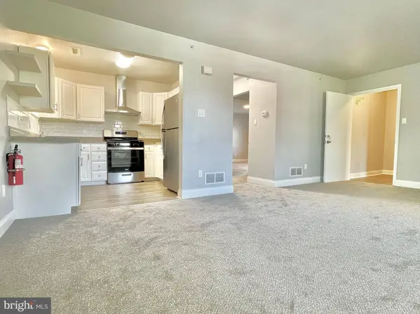 200 BARKER AVE, Sharon Hill, PA 19079
