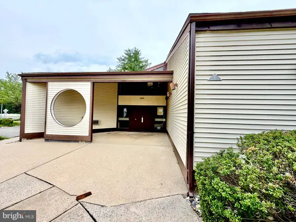 38 CHISWICK DR, Lindenwold, NJ 08021