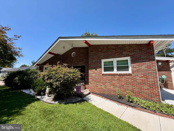 608 LAKEVIEW AVE, Laurel Springs, NJ 08021