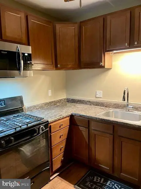 5426 SPRUCE ST, Philadelphia, PA 19139