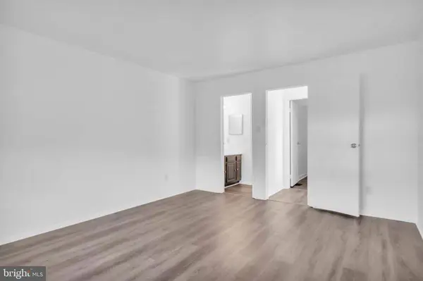 21 UXBRIDGE PL, Sewell, NJ 08080