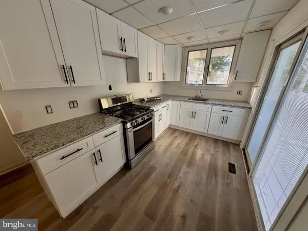 521 ALMONESSON, Westville, NJ 08093