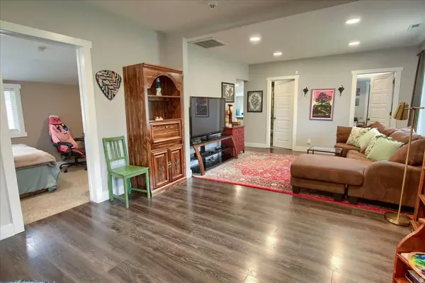 545 E CHESTER ST, Ogden, UT 84404