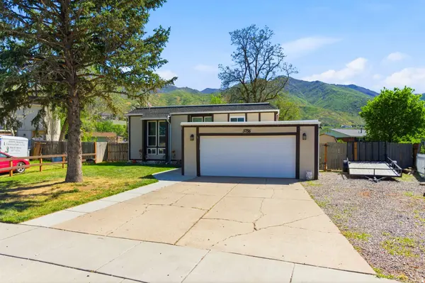 5756 S WILLOWOOD LN E, South Ogden, UT 84403