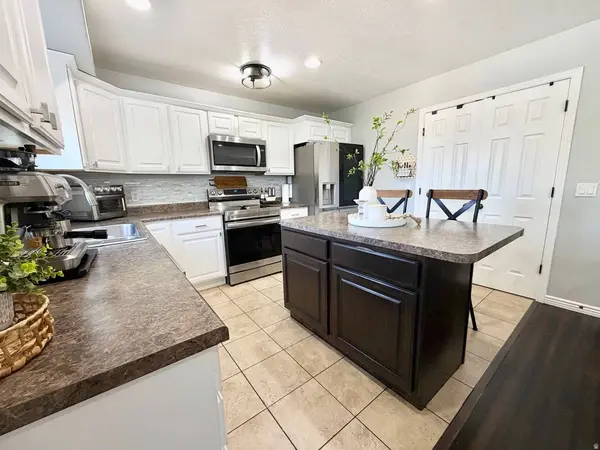 1766 W 5025 S, Roy, UT 84067