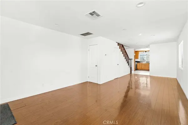 7300 Lennox AVE #A1, Van Nuys, CA 91405