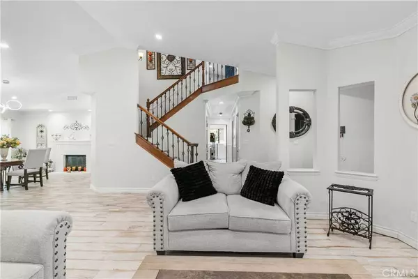 42962 Burlwood DR, Lancaster, CA 93536