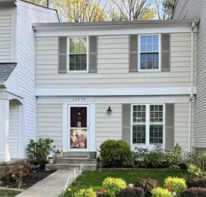 12240 Nutmeg Ct, Woodbridge, VA 22192-1748