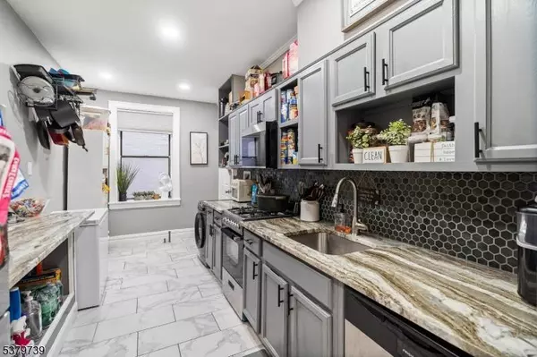 821 Bergen Ave #102, Jersey City, NJ 07306