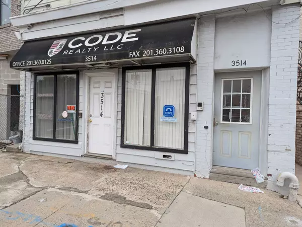 3514 KENNEDY BLVD, Jc Heights, NJ 07307