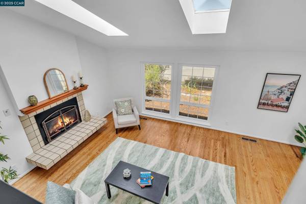 2690 Doidge Ave, Pinole, CA 94564