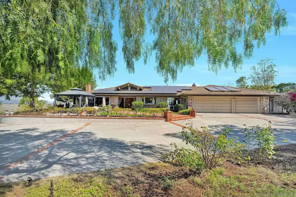 17505 Corte Lomas Verde, Poway, CA 92064