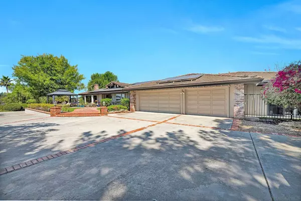 17505 Corte Lomas Verde, Poway, CA 92064