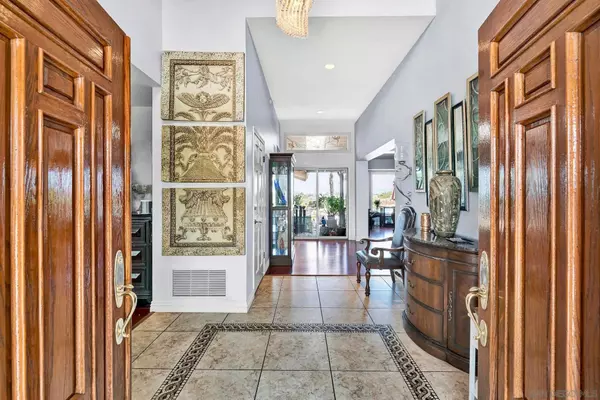 17505 Corte Lomas Verde, Poway, CA 92064