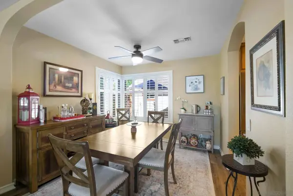 9874 Via Francis, Santee, CA 92071