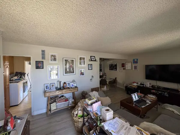 5125 Lehrer Dr, San Diego, CA 92117