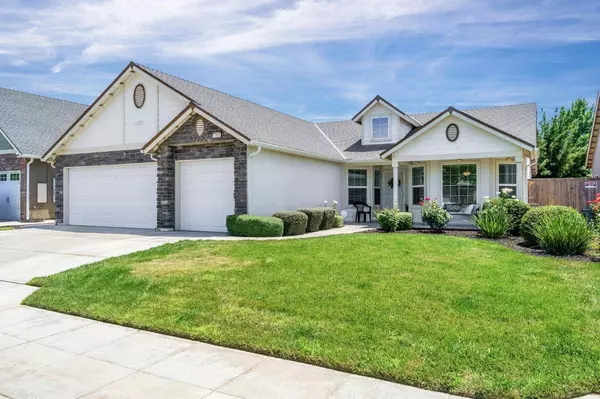 7303 W San Bruno AVE, Fresno, CA 93723