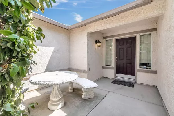 5565 W Lamona AVE, Fresno, CA 93722