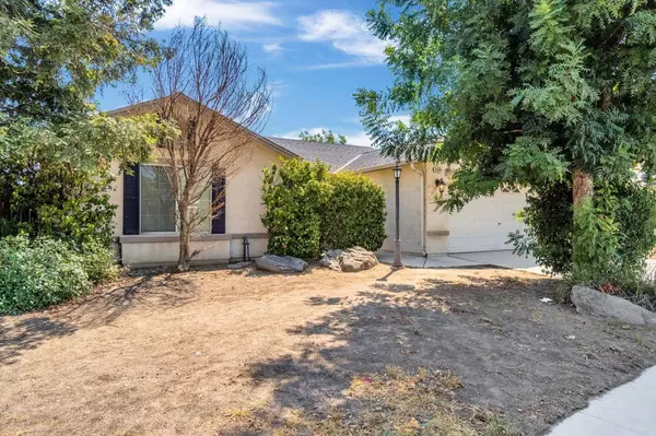 5565 W Lamona AVE, Fresno, CA 93722