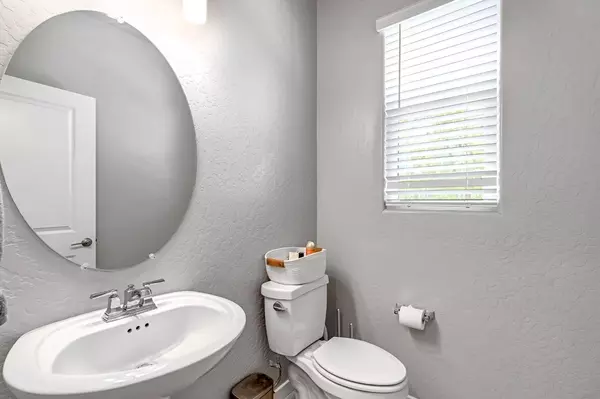 6122 W Swift AVE, Fresno, CA 93723