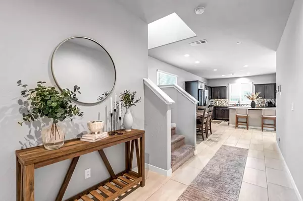 6122 W Swift AVE, Fresno, CA 93723