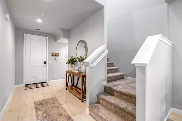 6122 W Swift AVE, Fresno, CA 93723