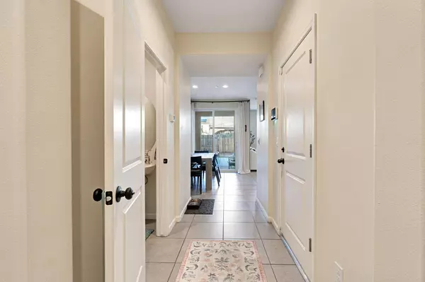 867 Fir ST, Madera, CA 93636