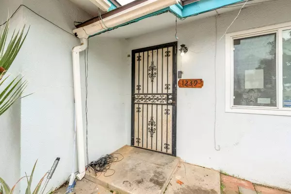 1239 Klette AVE, Fresno, CA 93706