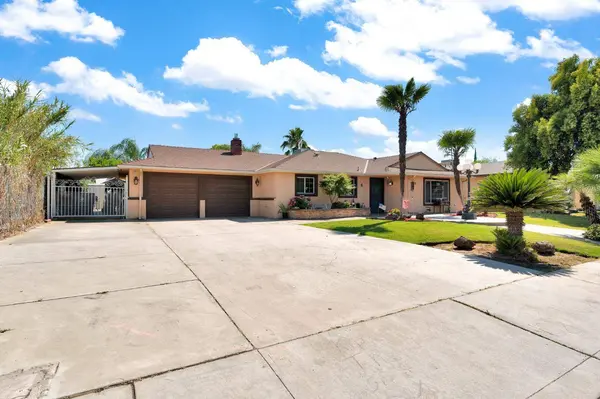 1758 Barstow AVE, Clovis, CA 93611