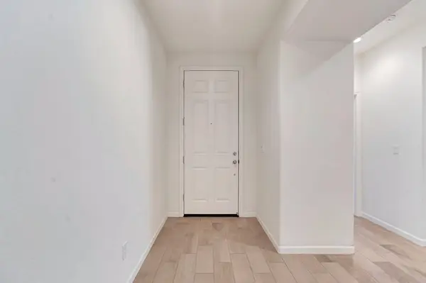 2153 Lombard LN, Clovis, CA 93619