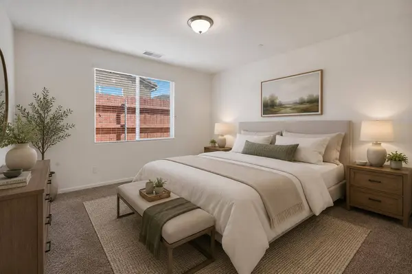 2153 Lombard LN, Clovis, CA 93619