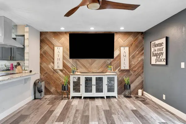 1808 N Dearing AVE, Fresno, CA 93703