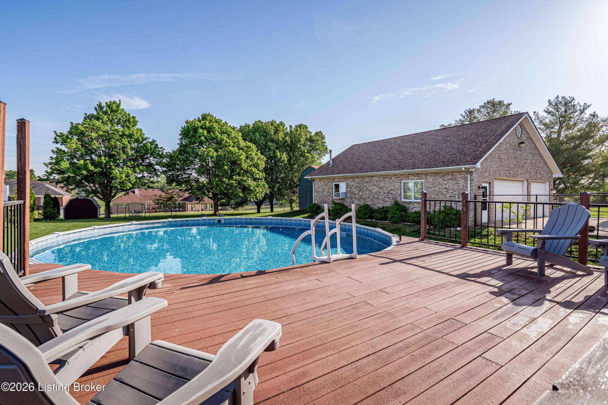 Backyard with usable outdoor space in Bullitt County property