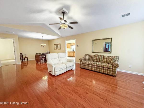 9602 Cornell Dr, Louisville, KY 40291