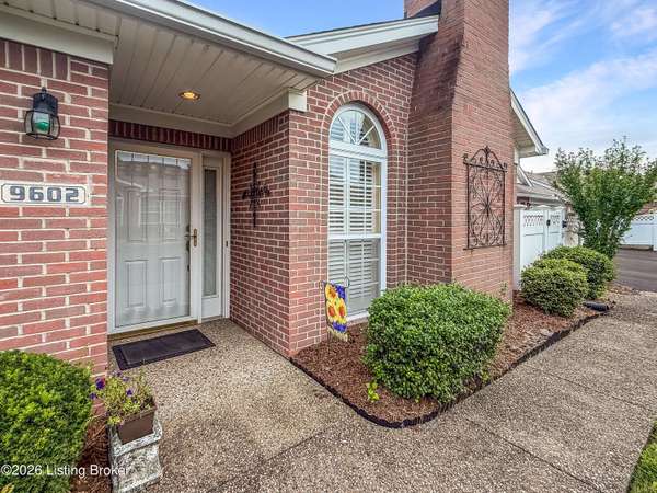9602 Cornell Dr, Louisville, KY 40291