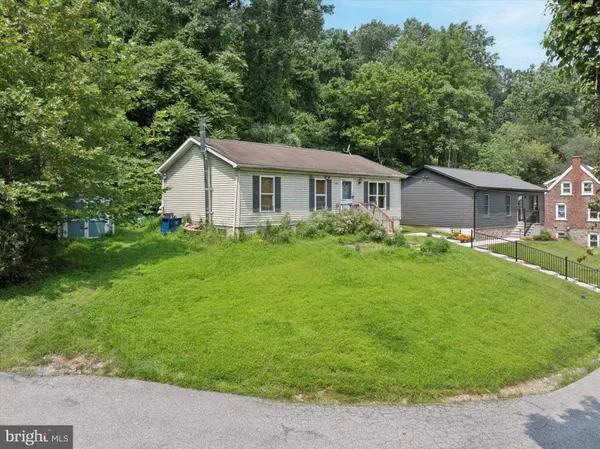 1416 BRICK ROW, Coatesville, PA 19320