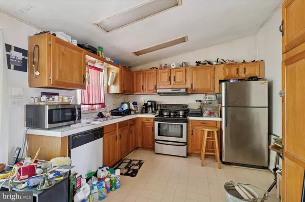 1416 BRICK ROW, Coatesville, PA 19320